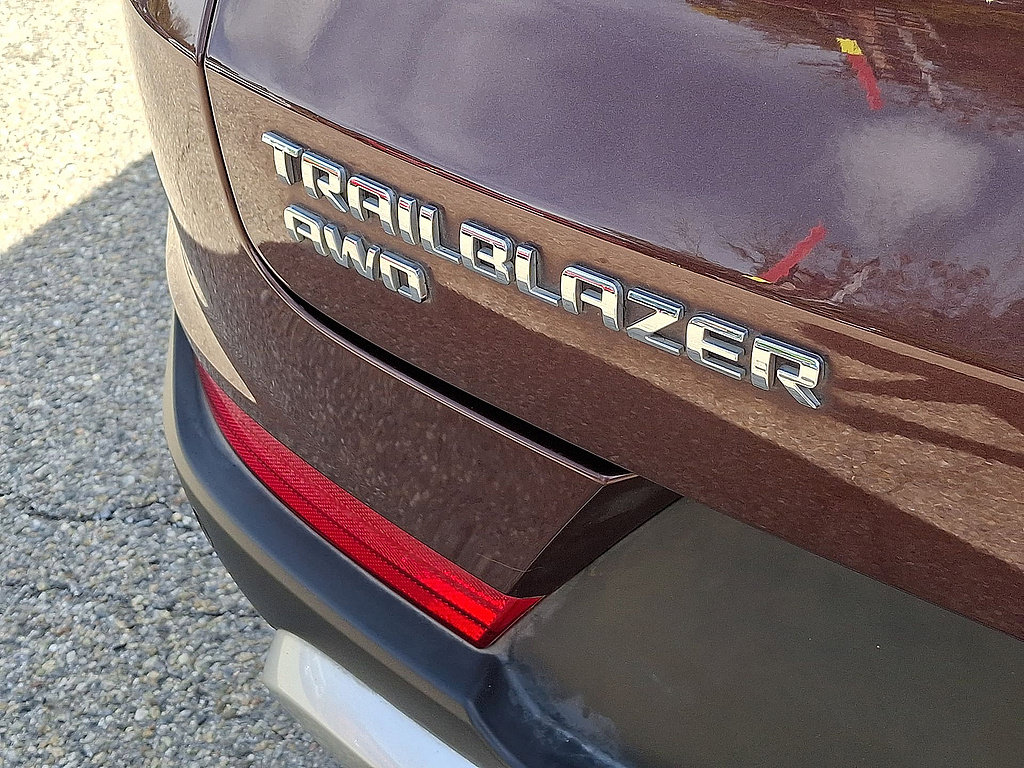 Certified 2023 Chevrolet TrailBlazer LT w/ Convenience Package AWD/4WD image 24