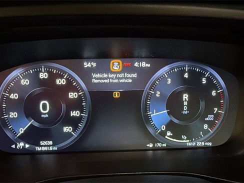 Used 2021 Volvo XC40 T5 R-Design w/ Advanced Package image 31