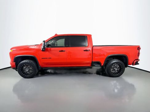 Used 2021 Chevrolet Silverado 2500 LTZ w/ LTZ Plus Package AWD/4WD image 4