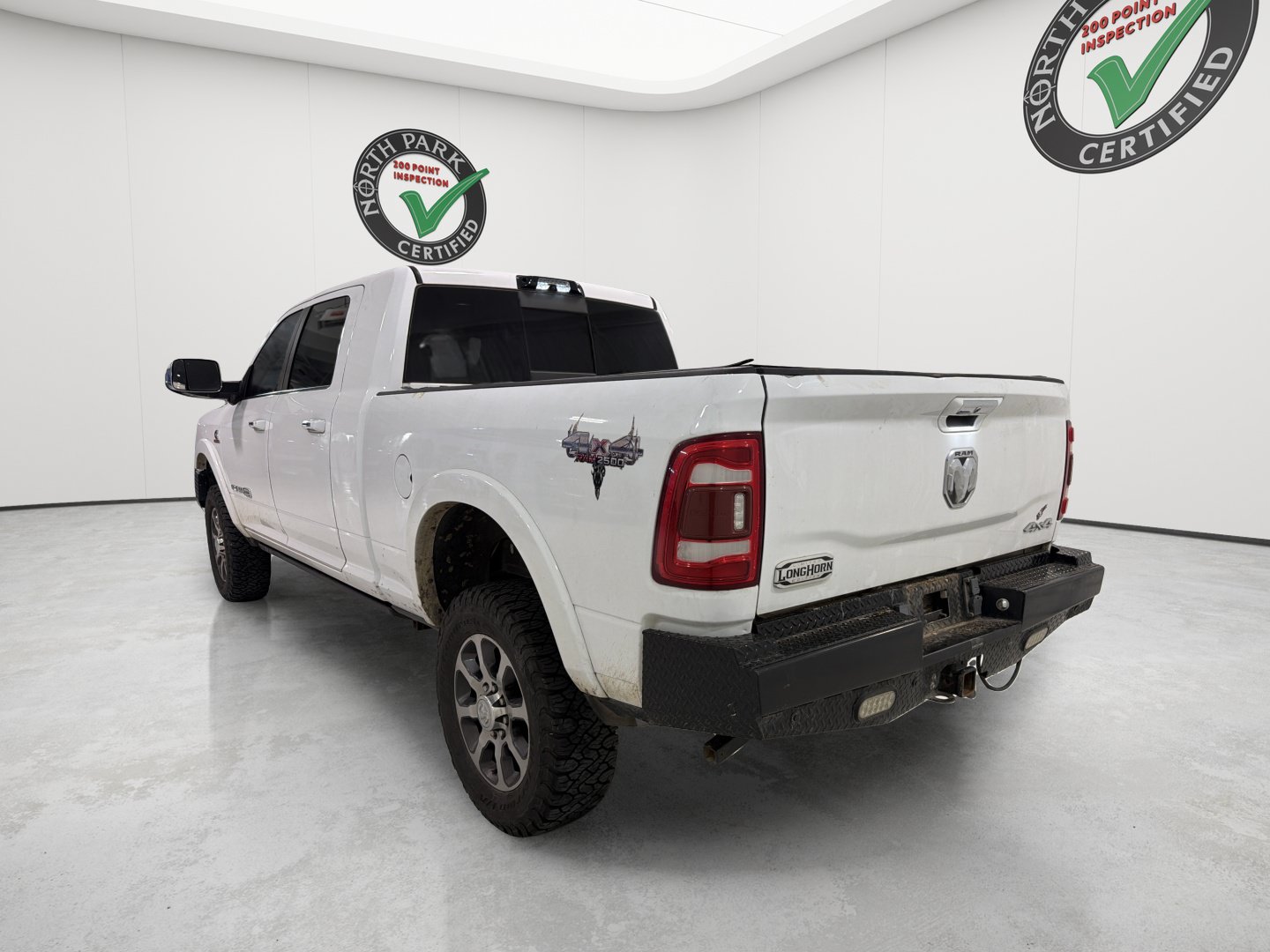 Used 2022 RAM 2500 Limited AWD/4WD image 3