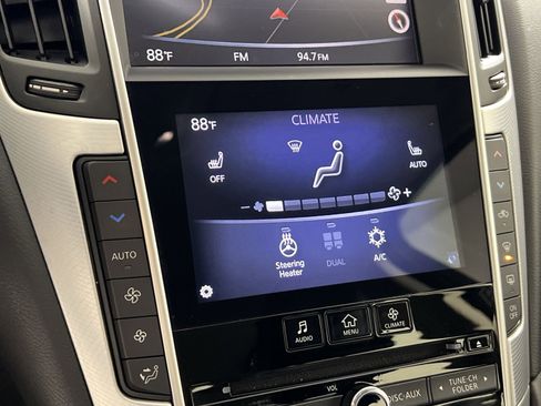 Used 2019 INFINITI Q50 Luxe w/ Essential Package (3.0T Luxe) image 22