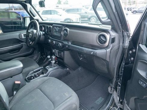 Used 2021 Jeep Wrangler Unlimited Sport image 38