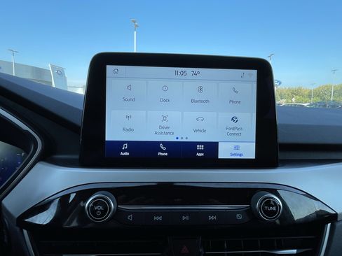 Used 2022 Ford Escape SEL w/ Technology Package image 32