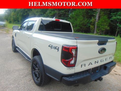 Used 2025 Ford Ranger Lariat w/ Black Appearance Package AWD/4WD image 7