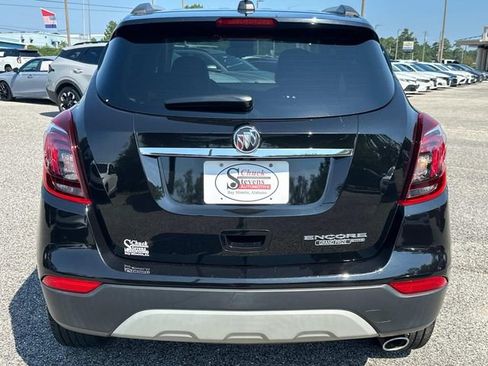 Used 2022 Buick Encore Preferred w/ Safety Package image 10