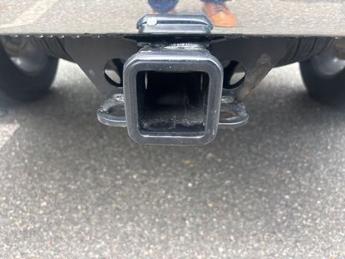 Used 2024 Chevrolet Silverado 1500 LT image 18