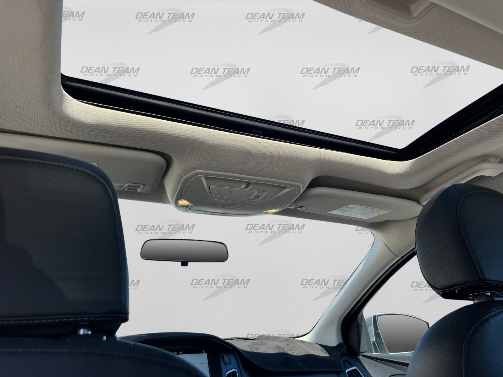 Used 2018 Ford Focus Titanium FWD image 20