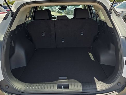 New 2026 Kia Sportage LX FWD image 10