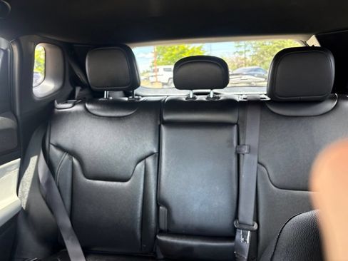 Used 2025 Jeep Compass Limited AWD/4WD image 34