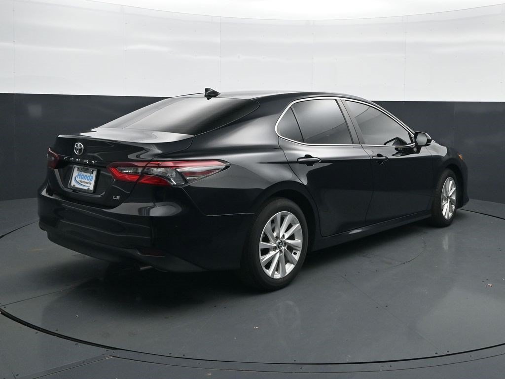 Used 2024 Toyota Camry LE FWD image 7