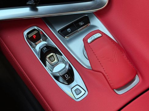 Used 2022 Chevrolet Corvette Stingray Preferred Cpe w/ Z51 Performance Package RWD image 25