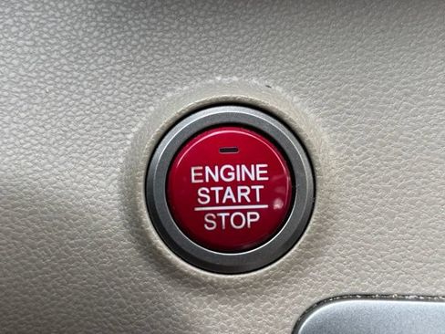 Used 2017 Honda Odyssey Touring Elite image 15