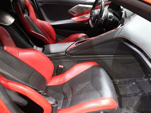 Used 2022 Chevrolet Corvette Stingray Preferred Cpe w/ Z51 Performance Package RWD image 33