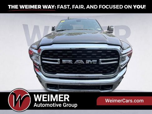 Used 2024 RAM 2500 Big Horn w/ Towing Technology Group AWD/4WD image 2