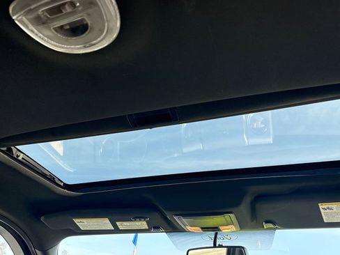 Used 2014 Ford F150 FX4 w/ Equipment Group 402A Luxury image 15