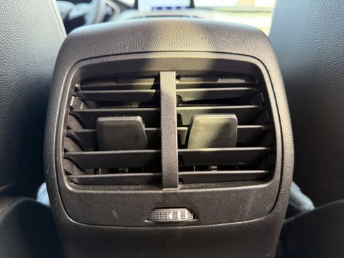 Used 2022 Ford Escape SEL w/ Technology Package image 32