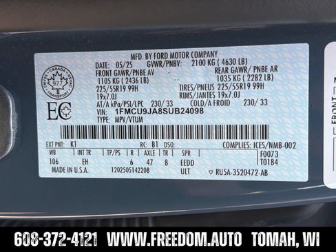 Used 2025 Ford Escape Platinum AWD/4WD image 29