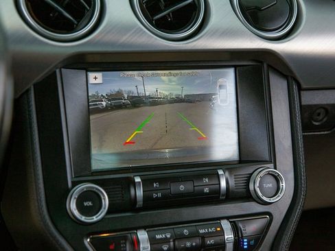 Used 2019 Ford Mustang GT Premium image 15