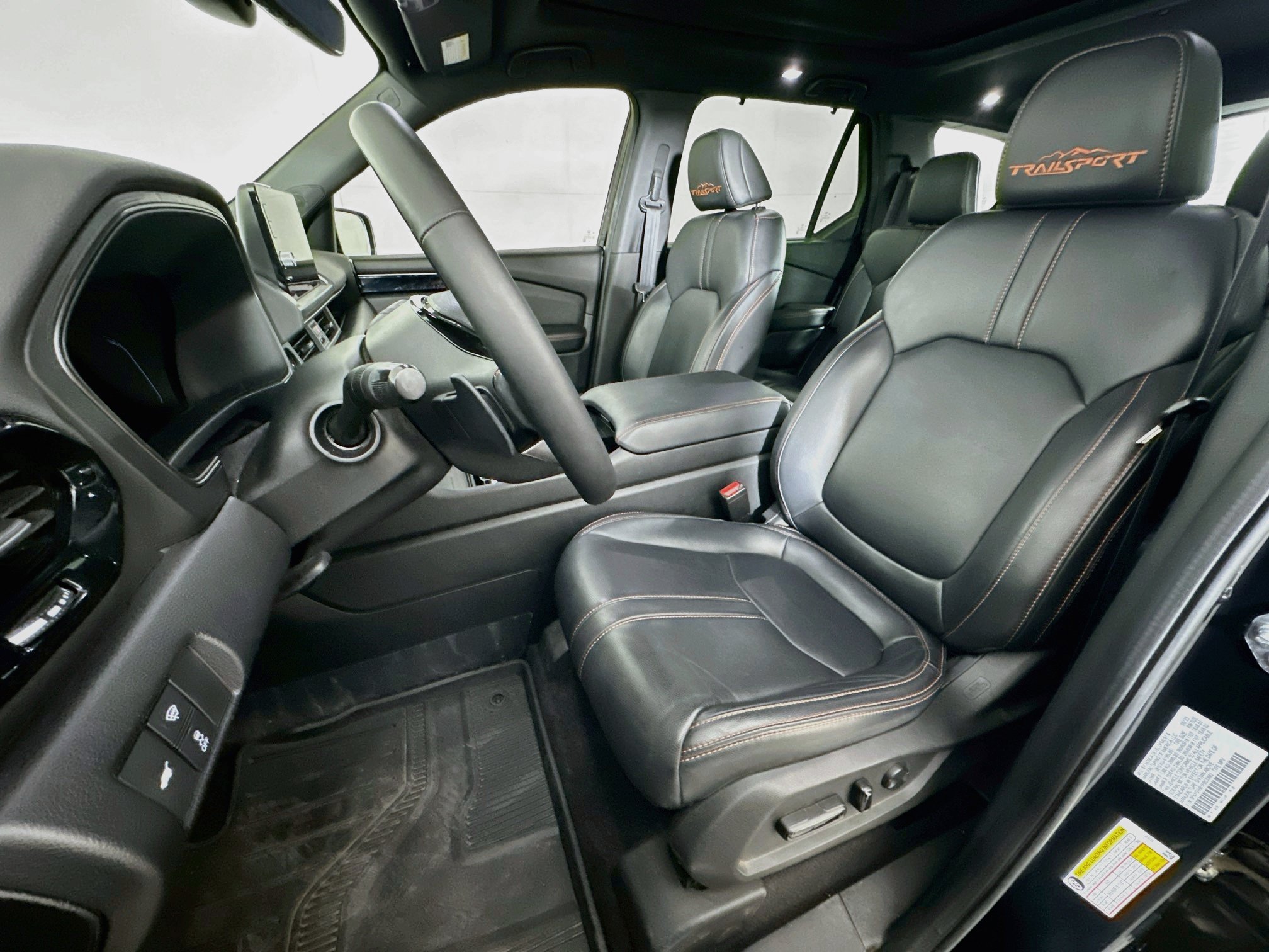 Used 2023 Honda Pilot TrailSport image 13