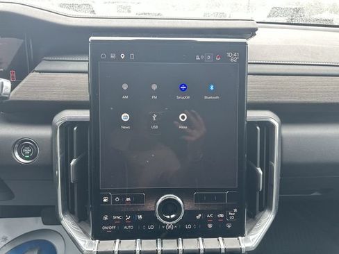 Used 2024 GMC Acadia Denali FWD image 11