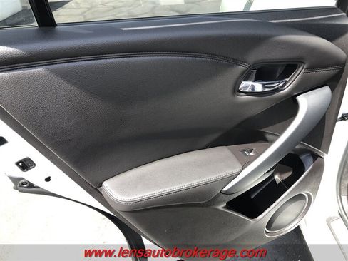 Used 2017 Acura RDX AWD w/ Advance Package image 17