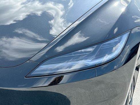 Used 2025 Tesla Model 3 Long Range RWD image 31