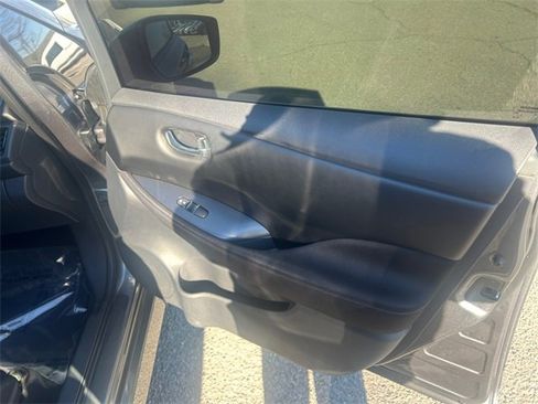 Used 2018 Nissan Leaf S w/ S Charge Package image 17
