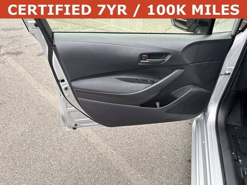 Used 2025 Toyota Corolla LE image 13