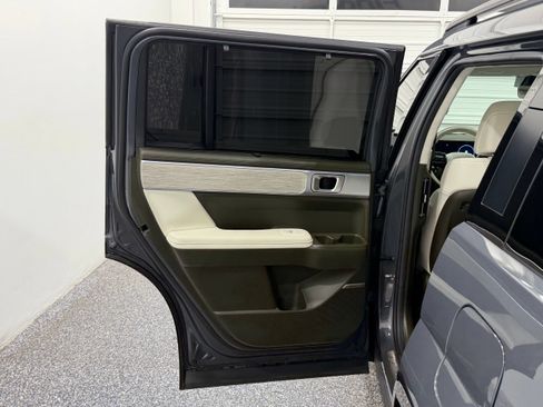 Used 2025 Hyundai Santa Fe Calligraphy AWD/4WD image 22