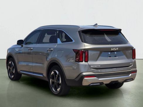 Used 2026 Kia Sorento EX AWD/4WD image 4
