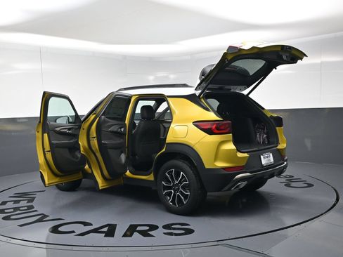 New 2025 Chevrolet TrailBlazer ACTIV w/ Convenience Package FWD image 32
