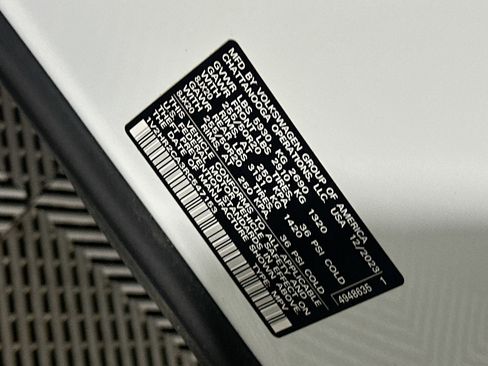 Used 2024 Volkswagen Atlas SE image 12