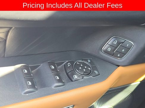 Used 2022 Ford Expedition Platinum AWD/4WD image 19