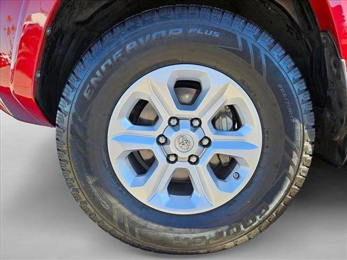 Used 2022 Toyota 4Runner SR5 image 21