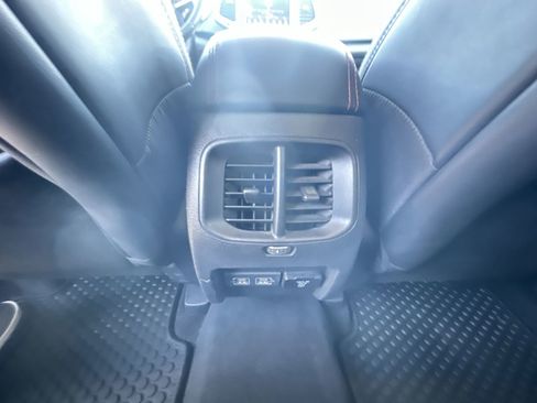 Used 2021 Jeep Cherokee Trailhawk w/ Comfort/Convenience Group AWD/4WD image 20