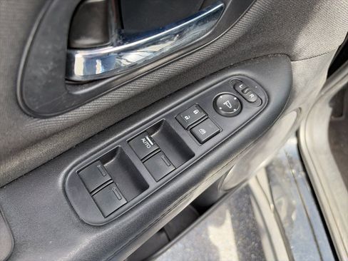 Used 2022 Honda HR-V LX image 13