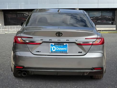 Used 2025 Toyota Camry SE w/ Convenience Package FWD image 8