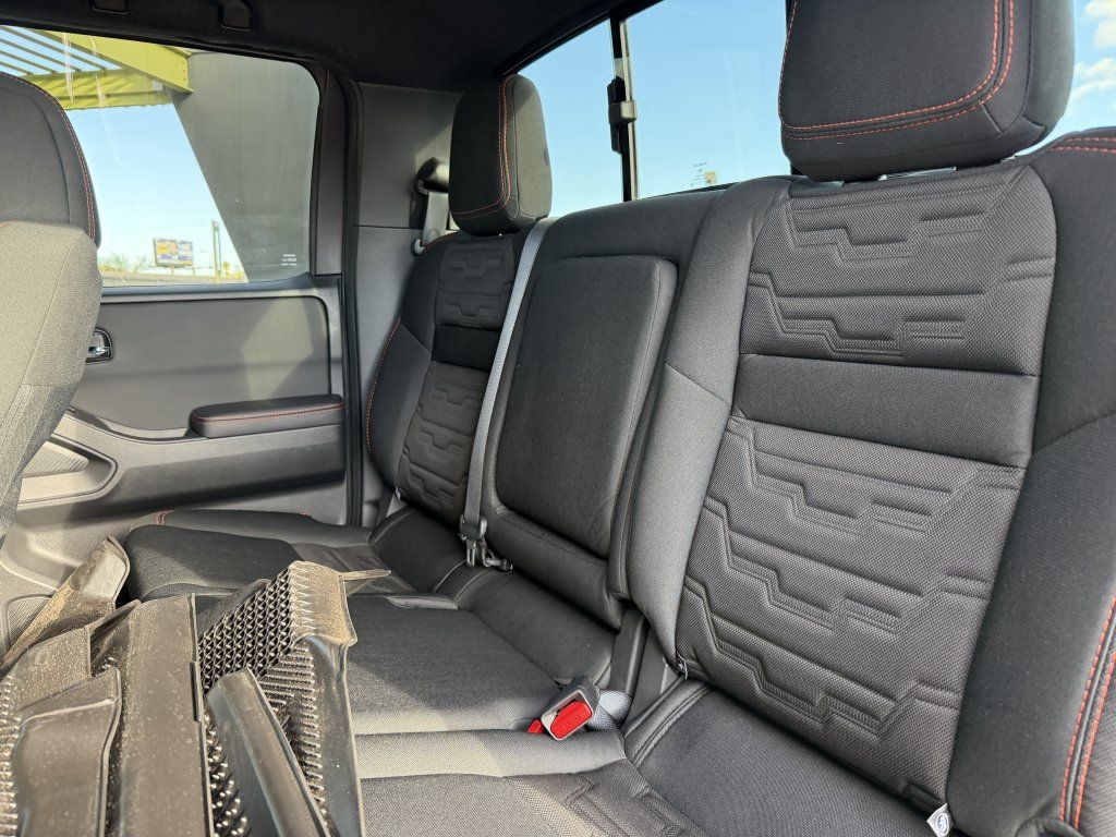 Used 2024 Nissan Frontier PRO-4X w/ Off-Road Protection Package AWD/4WD image 34