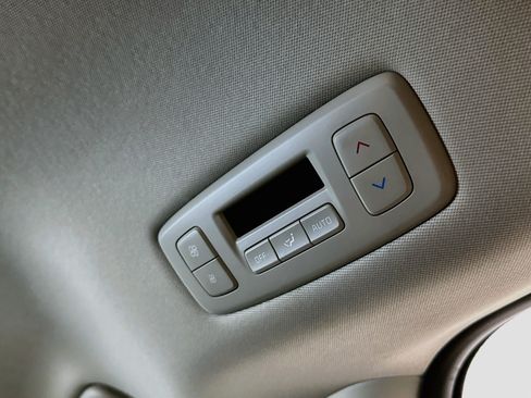 Used 2026 Kia Carnival FWD image 28