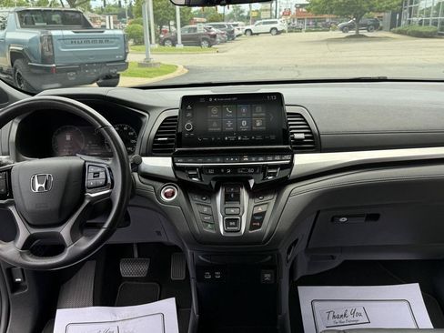Used 2025 Honda Odyssey Sport-L image 23