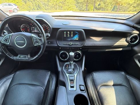 Used 2017 Chevrolet Camaro LT RWD image 23