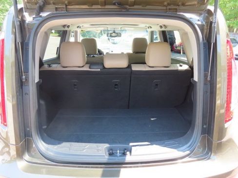 Used 2013 Kia Soul ! w/ Premium Pkg FWD image 10