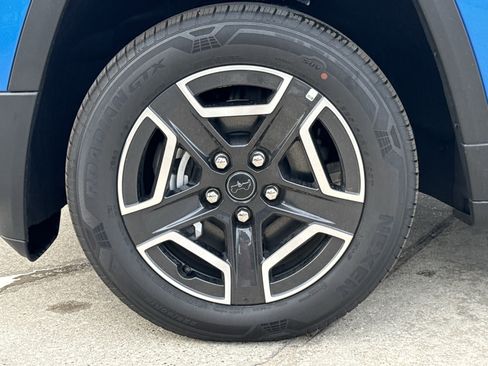 New 2026 Jeep Cherokee Laredo AWD/4WD image 9