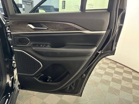 Used 2022 Jeep Grand Cherokee Limited 4xe AWD/4WD image 24
