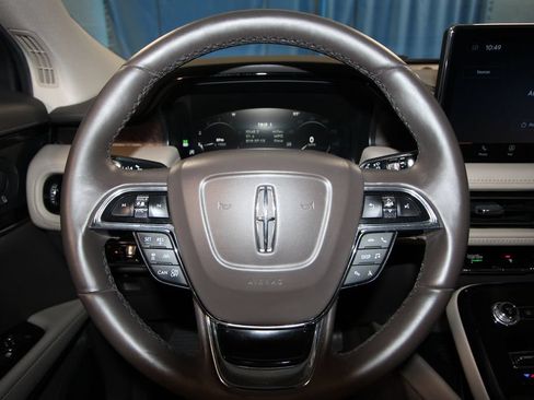 Used 2022 Lincoln Nautilus Reserve w/ Equipment Group 201A AWD/4WD image 13