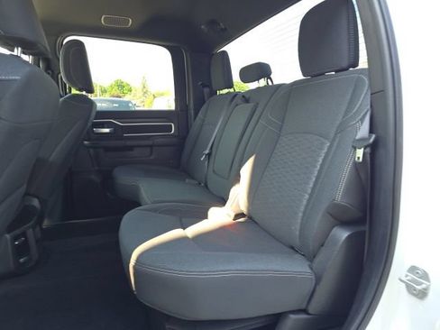Certified 2025 RAM 2500 Big Horn AWD/4WD image 29