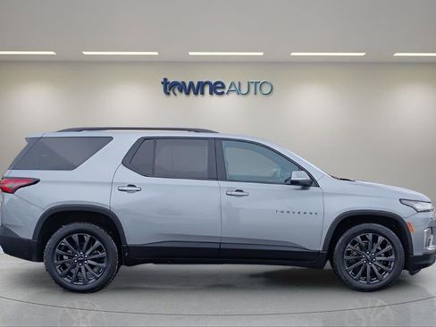 Used 2023 Chevrolet Traverse RS image 6