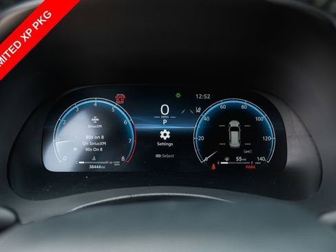 Used 2024 Toyota Highlander Limited FWD image 15