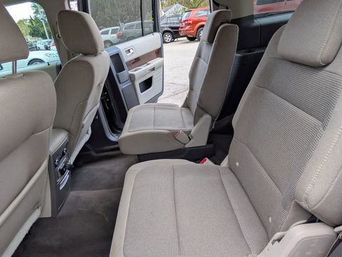 Used 2010 Ford Flex SEL image 11