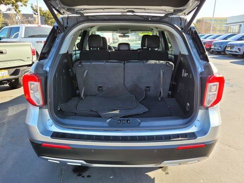 Used 2023 Ford Explorer XLT w/ Equipment Group 202A image 14